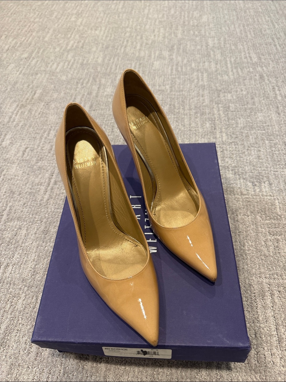 Stuart Weitzman Beige Patent Leather Pointed Toe Pumps